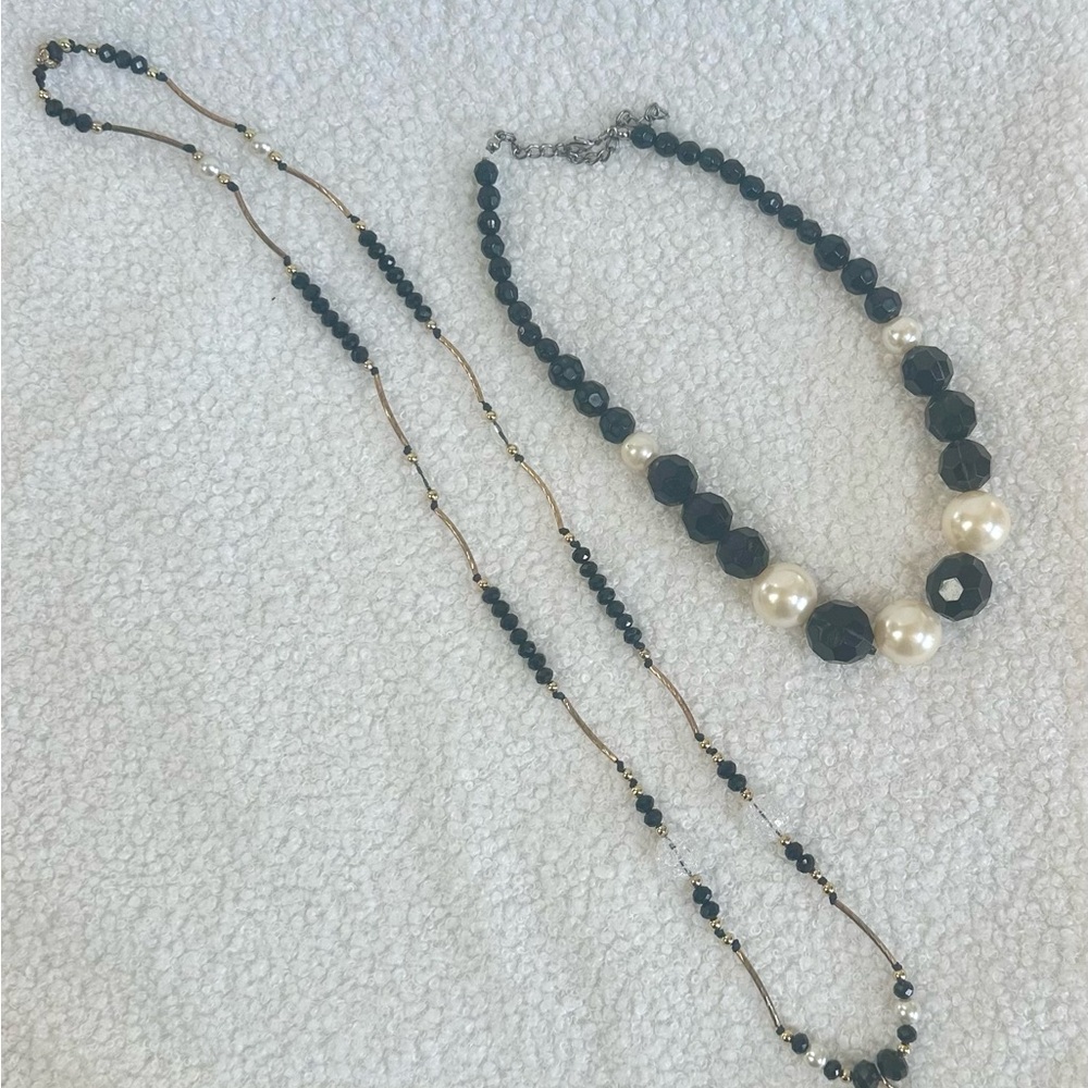 Elegant Black and Gold Women's Necklace Set